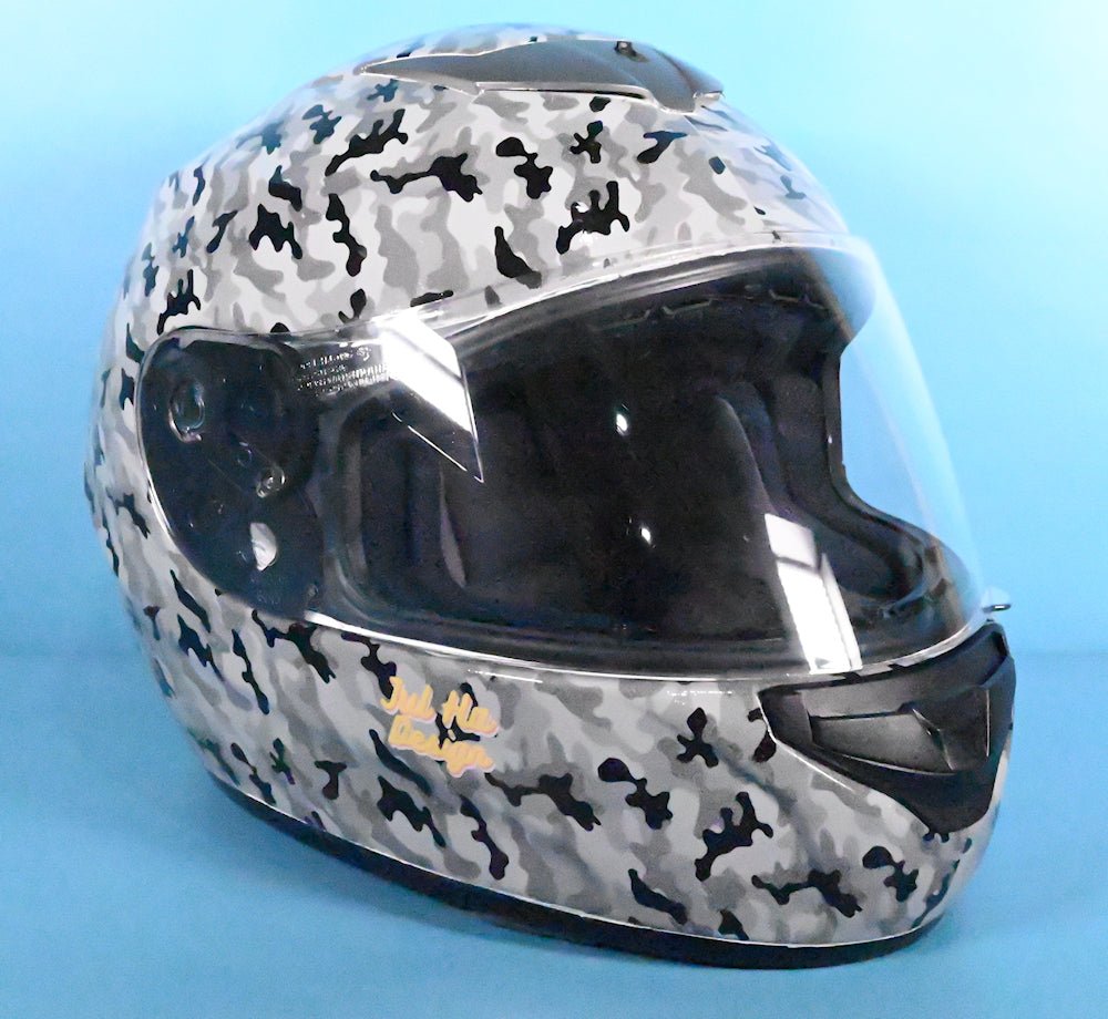 Motorradhelm mit Design nach Wahl - JulHaDesign